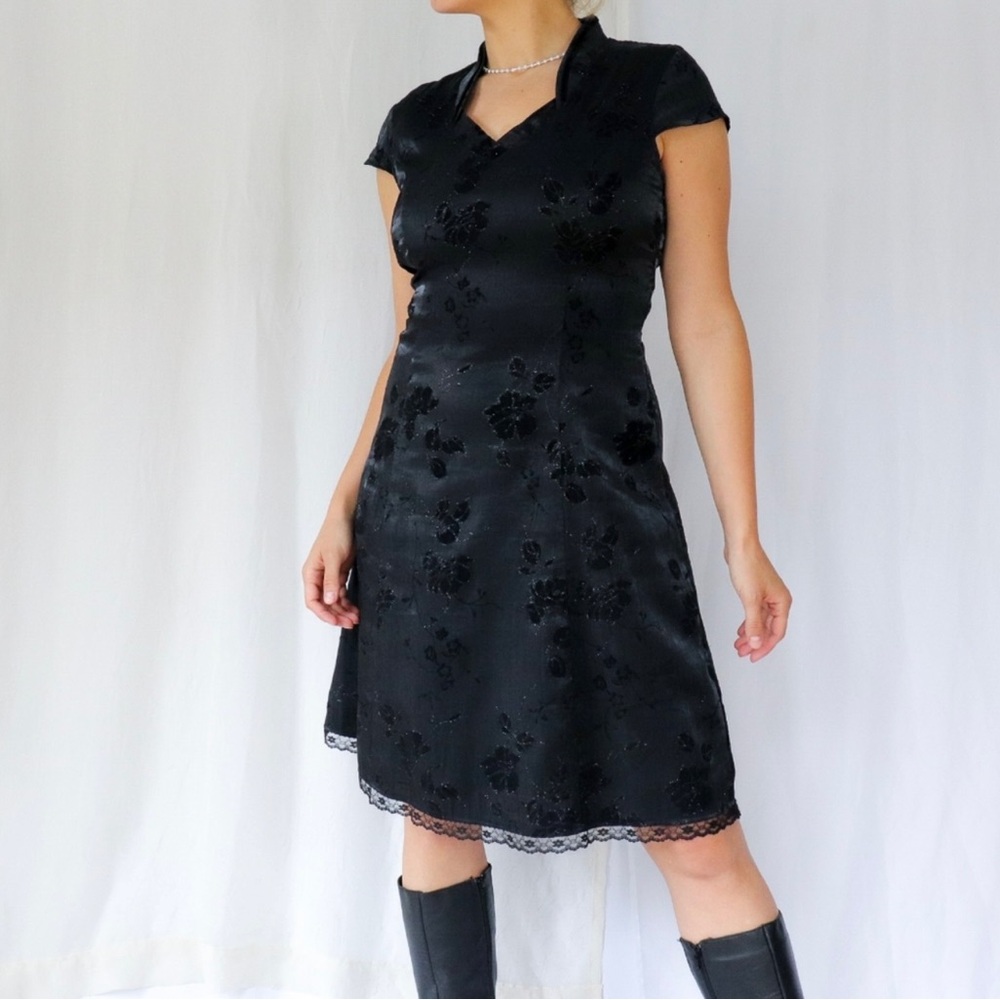 Vintage Black floral velour print short sleeves dress